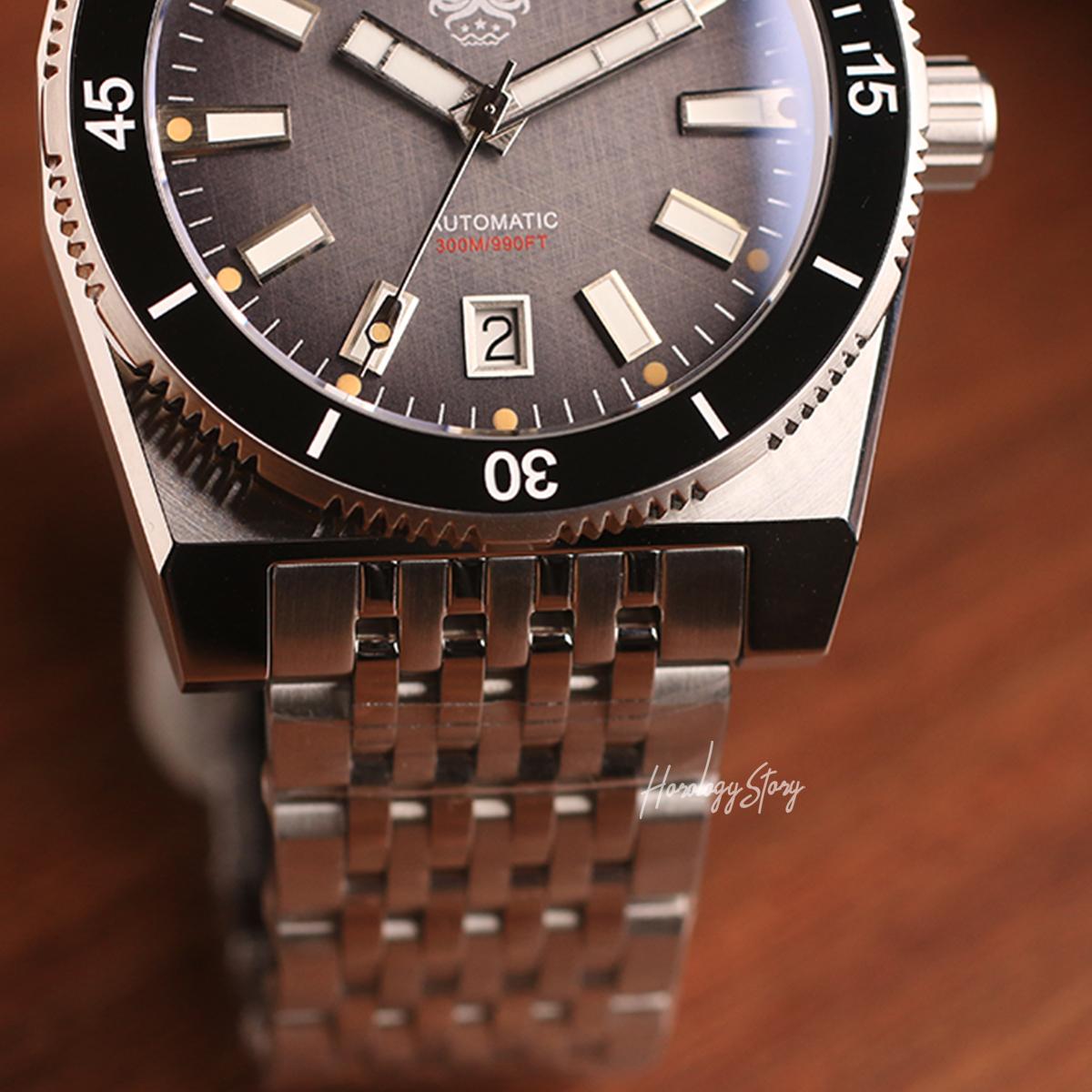 Phoibos Narwhal 300m PY037C Grey Dial