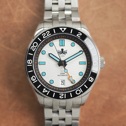 Phoibos Wave Master GMT 200M PY049E White Dial