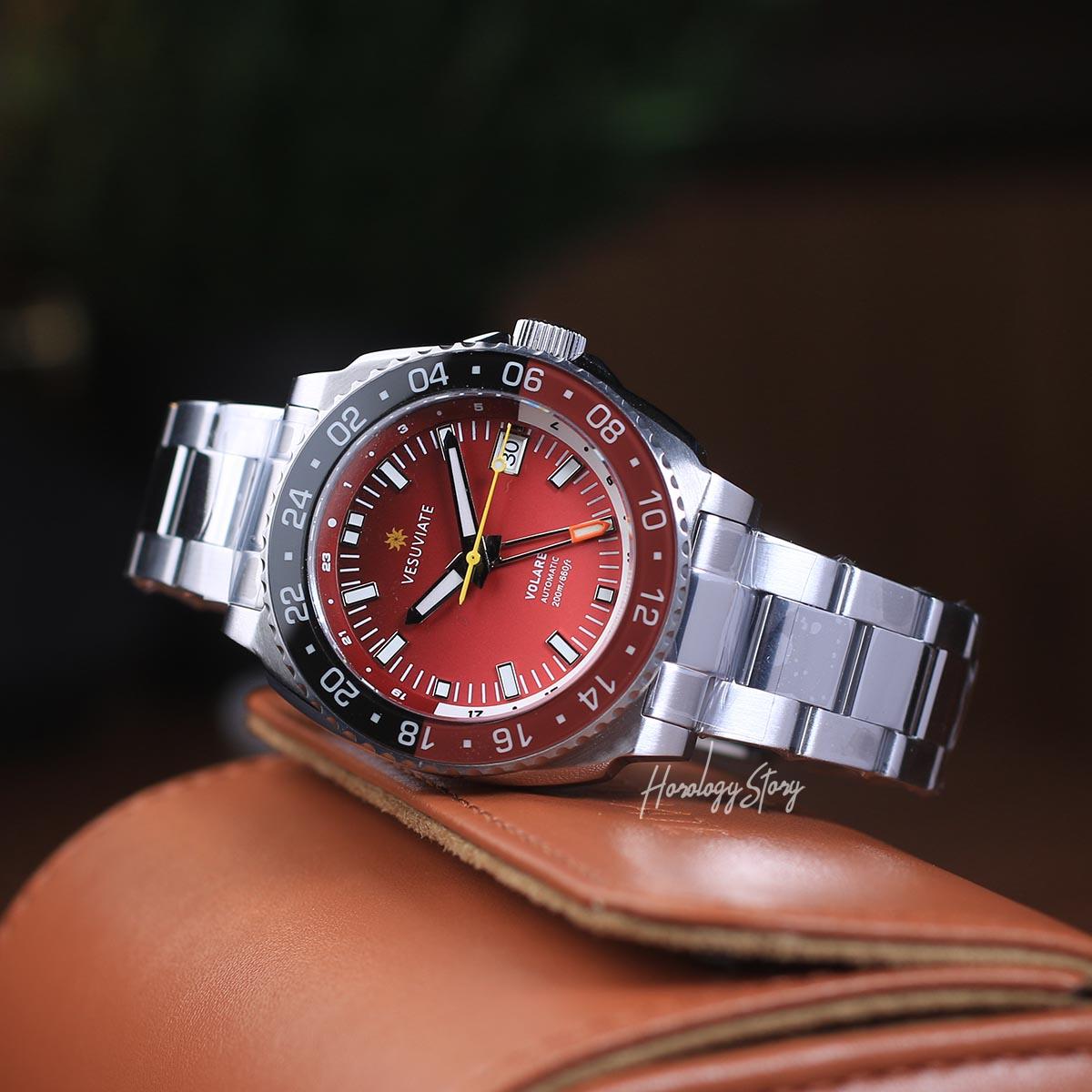 Vesuviate Volare 41mm GMT Red Dial